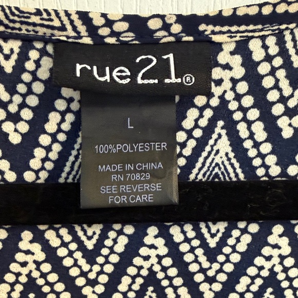 Rue21 Navy and Tan Aztec Patterned Open Cardigan with Fringe - Picture 2 of 5